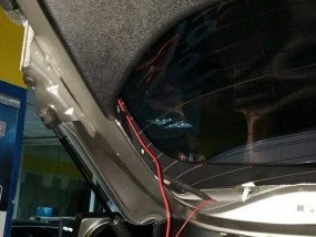 手机壳背卡摄像头的安装方法是什么？安装后如何使用？