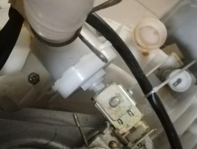 洗衣机坏了没配件怎么维修（解决洗衣机配件缺失的维修方法）