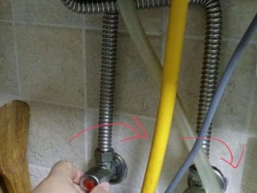 老款燃气热水器清洗方法？如何有效去除内部污垢？