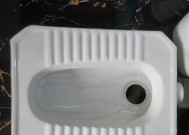 蹲厕漏水的原因及解决方法（揭秘蹲厕漏水的真凶）