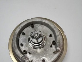 破壁机维修指南（全面了解破壁机的维修方法及常见问题解决）