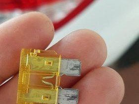 空调保险丝频繁烧毁的原因及解决方法（探究空调保险丝烧毁的根本问题和解决之道）
