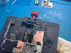 红米手机进水摄像头坏了怎么办？维修费用高吗？