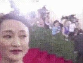 我们用飞书开了个选题会，一下进入现代化办公，编辑部直呼：真香