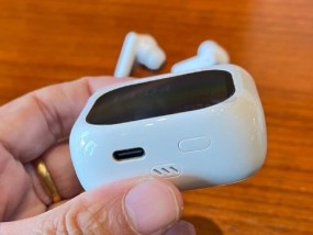 英豪数码蓝牙耳机使用方法是什么？