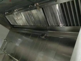 如何正确打开清洗餐馆抽油烟机（了解关键步骤）