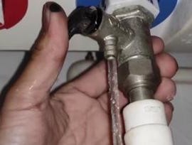 热水器清洗后无法正常进水的原因及解决方法（为什么热水器清洗后无法正常进水）