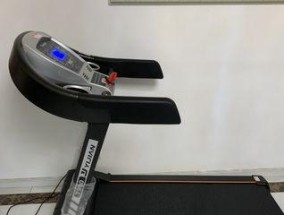 探究跑步机左偏现象的原因及解决方法（寻找跑步机左偏背后的秘密）