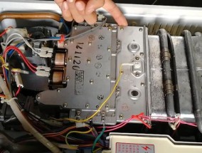 万和热水器E1报故障的维修方法与原因解析（解决万和热水器E1报故障的有效措施及技巧）