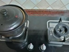 电子燃气灶起火原因分析（揭秘电子燃气灶起火背后的真相）