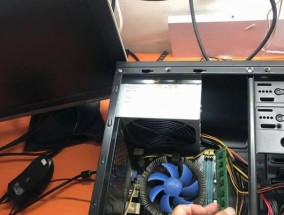 电脑显示器横纹问题的修理方法（解决电脑显示器出现横纹的实用技巧）