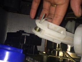 如何解决洗衣机水流缓慢的问题（快速解决洗衣机水流缓慢的情况）