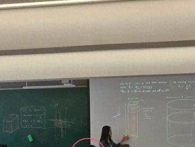 韦东奕与广西姑娘王虹首次同框：比“谁更厉害”更重要的，是中国数学的“双向奔赴”