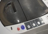 洗衣机漏水的原因及解决方法（探究洗衣机漏水的根本原因）