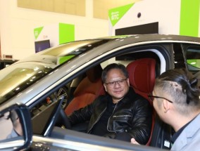 我们开了开小鹏P7，放下了对电动车的大部分偏见