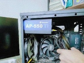 电脑显示器无电压问题如何解决？
