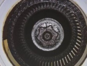 高效清洁油烟机的方法（让厨房清爽无油烟）