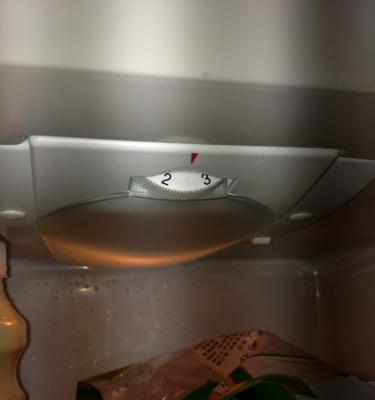 冰箱制冷异常（冰箱上下温差大）  第1张