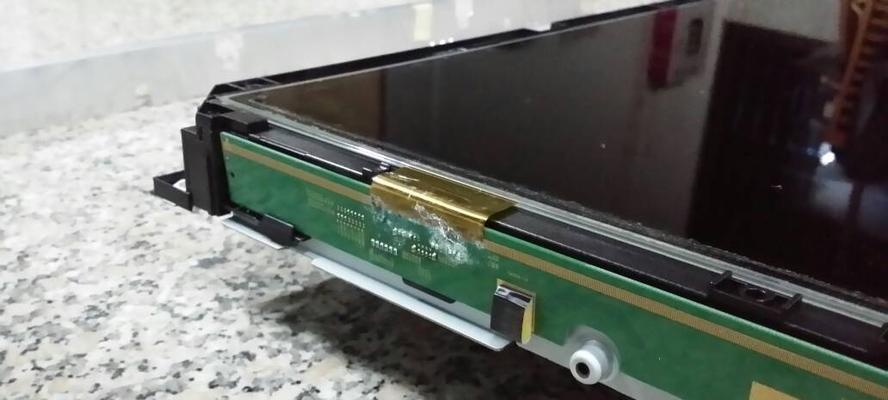 液晶电视进水怎么修（如何自行修理液晶电视进水问题）  第2张