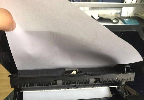 如何处理HP复印机卡纸问题（解决HP复印机卡纸问题的实用方法）  第2张