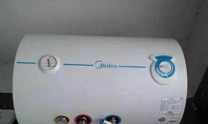 如何正确清洗集成热水器，延长使用寿命（一步一步教你清洗集成热水器）  第2张
