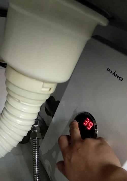 解决皮阿诺速热水器故障的方法（如何应对皮阿诺速热水器故障）  第1张