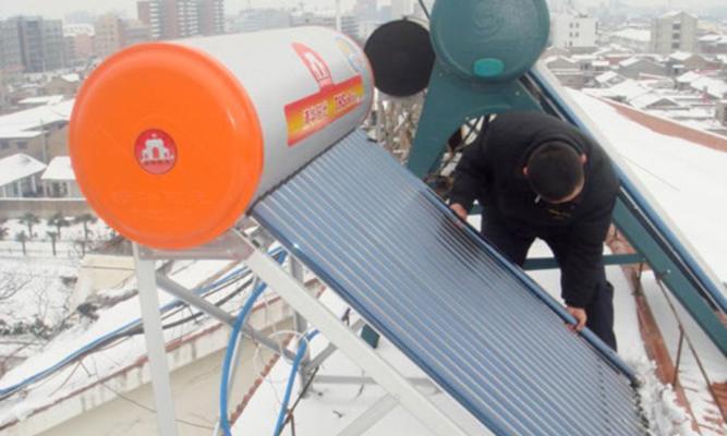 太阳能热水器溢水的原因是什么？如何解决？  第2张