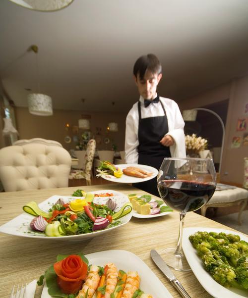 酒店包间用餐如何用手机拍出好照片？  第2张