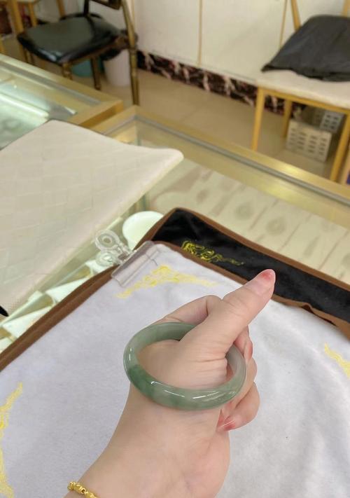 佳能拍珠宝翡翠怎么样？如何拍出高质量的照片？  第1张