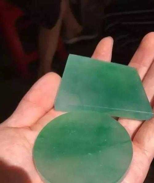佳能拍珠宝翡翠怎么样？如何拍出高质量的照片？  第2张