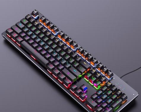 小伟选择键盘的标准是什么？键盘的哪些特性最重要？  第1张