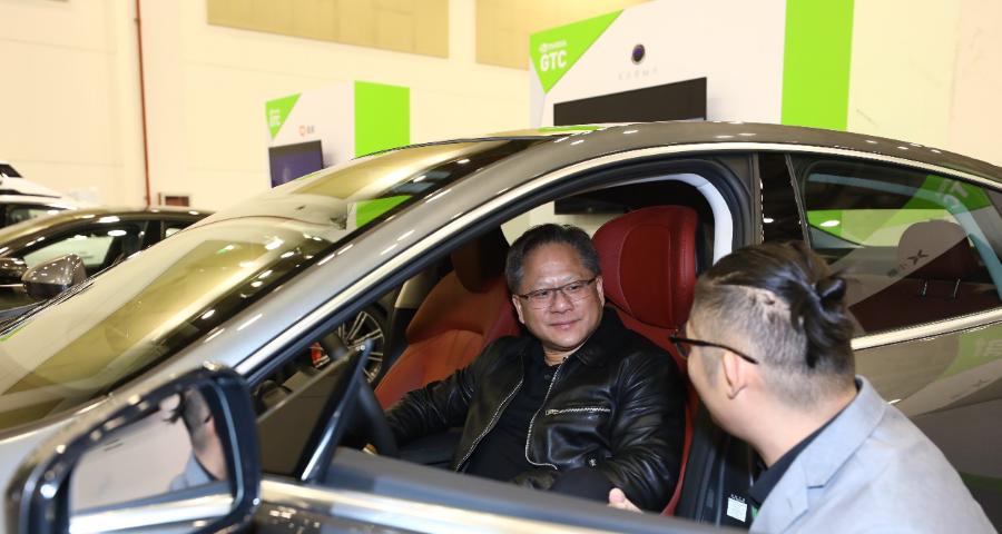 我们开了开小鹏P7，放下了对电动车的大部分偏见  第1张