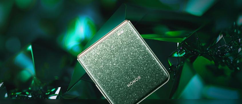 荣耀小折新机曝光：骁龙8Gen3+5500mAh+超大副屏，或8月发布  第4张
