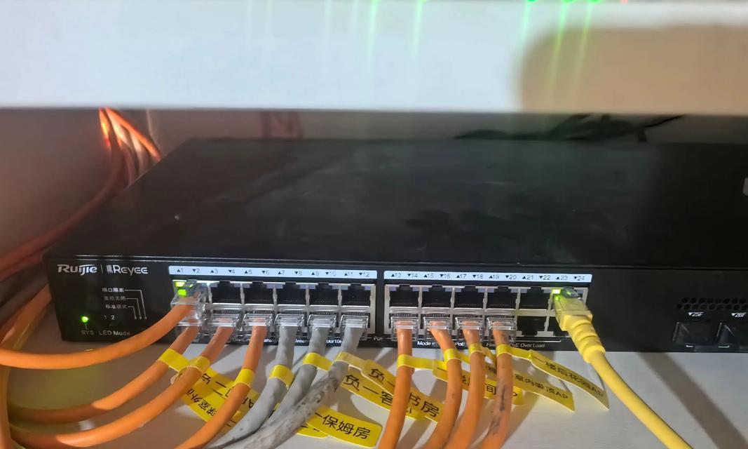 光钎线应该接在路由器的哪个位置？操作步骤是什么？  第1张